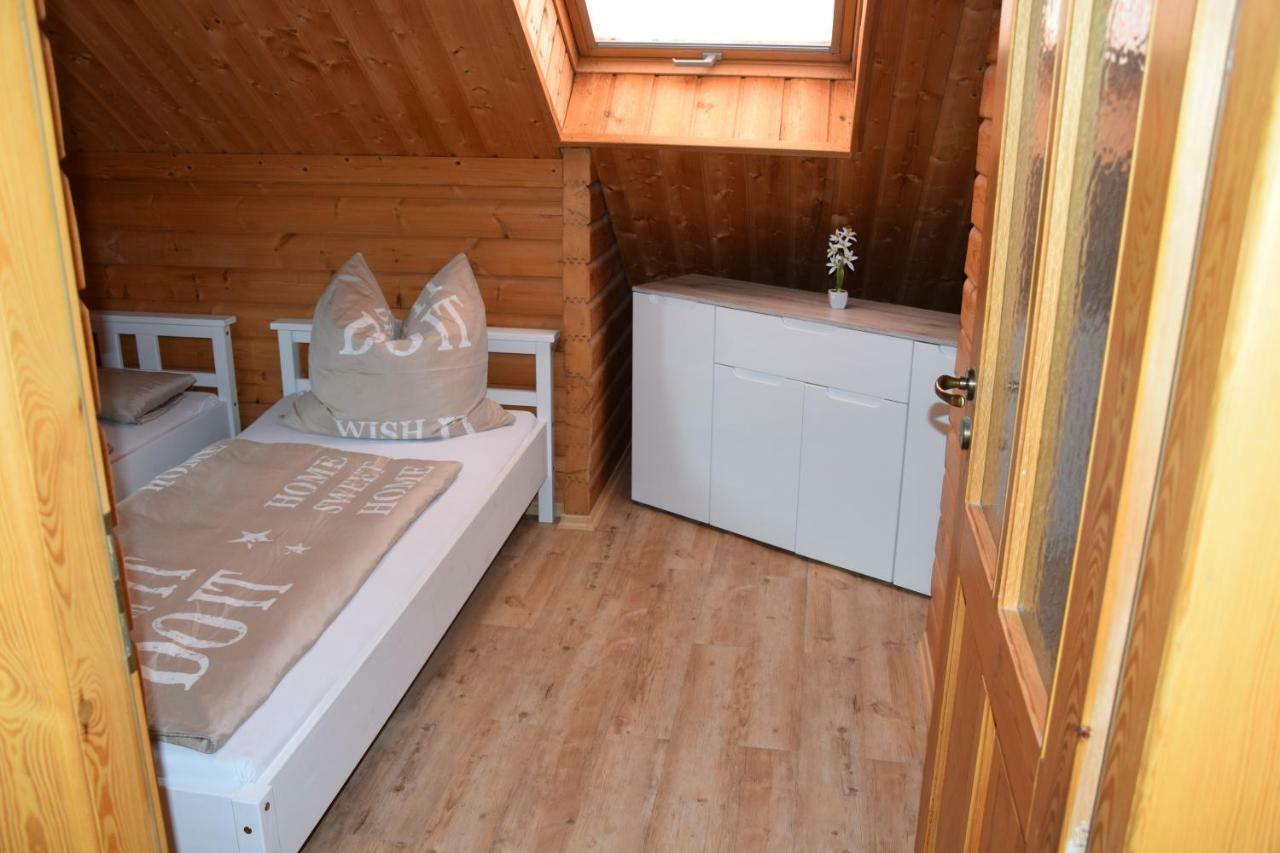 Апартаменты Fuenfeichener Weg 16 Айзенхюттенштадт Экстерьер фото